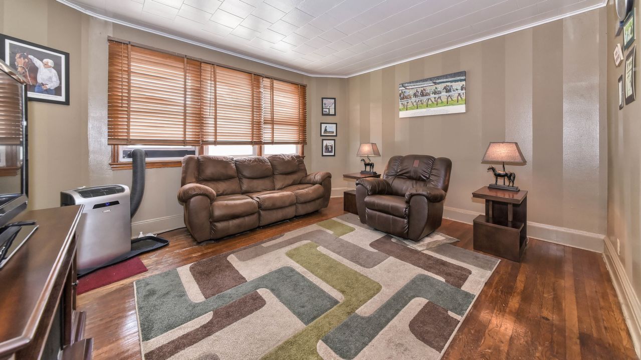 Living Room 1st Flr _2