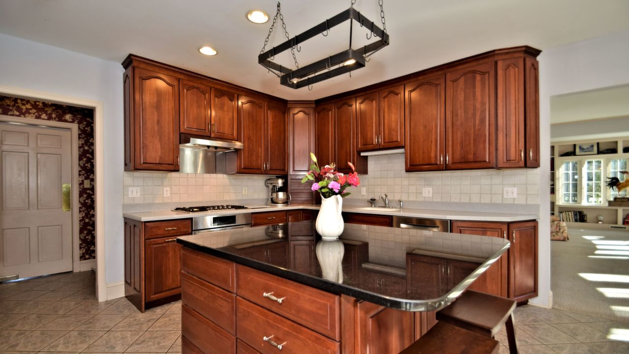 2201 Yardley Road, Yardley, PA, 19067 Scene 4