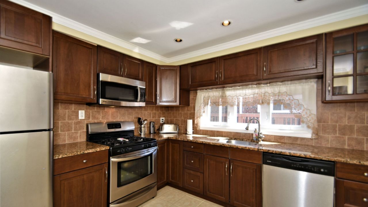 8909 Blue Grass Rd, Philadelphia, PA, 19152 Scene 4