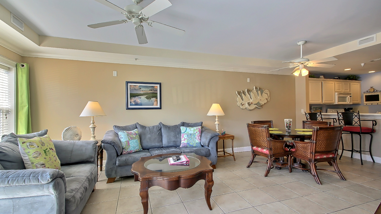 Wine Down, Tybee Island, GA, 31328 Scene 3