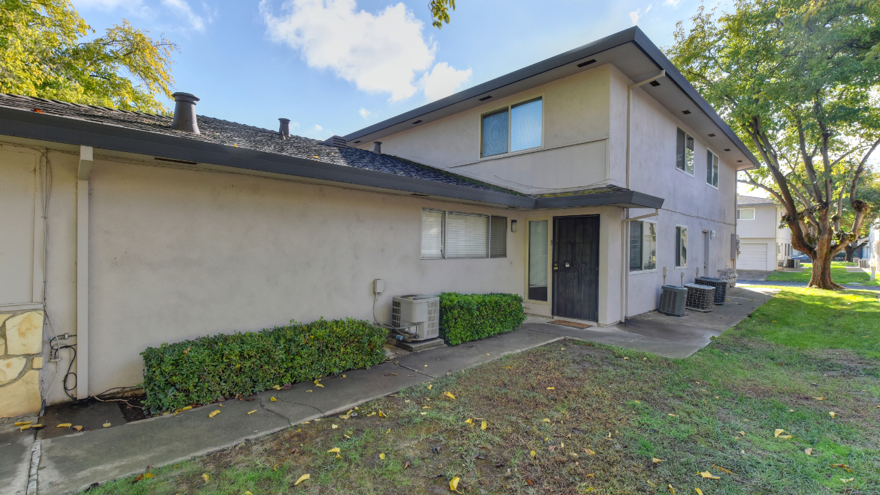 9520 Emerald Park Drive, Elk Grove, CA, 95624 Scene 3