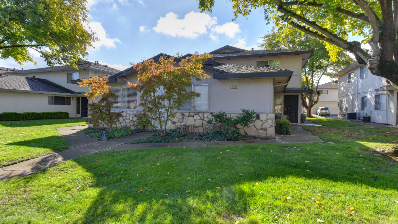 9520 Emerald Park Drive, Elk Grove, CA, 95624 Scene 2