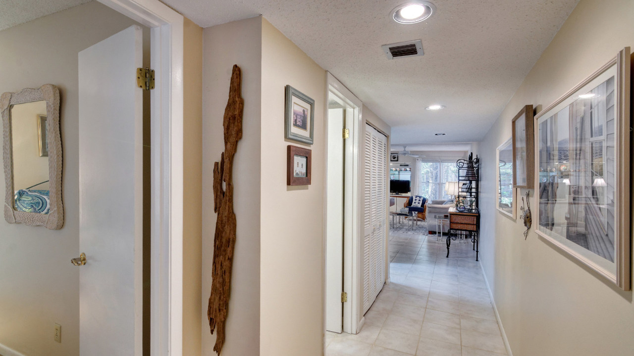 Welcome to 206 Beach Cottages