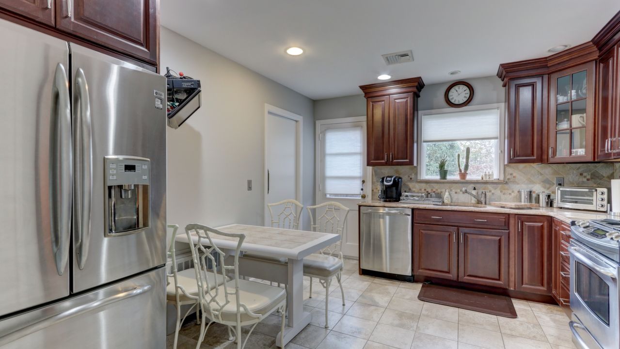 105 Finucane Pl, Woodmere, NY, 11598 Scene 3