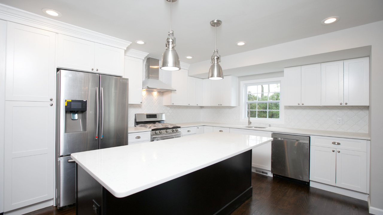 12 Sparrow Lane, Woodbury, NY, 11791 Scene 4