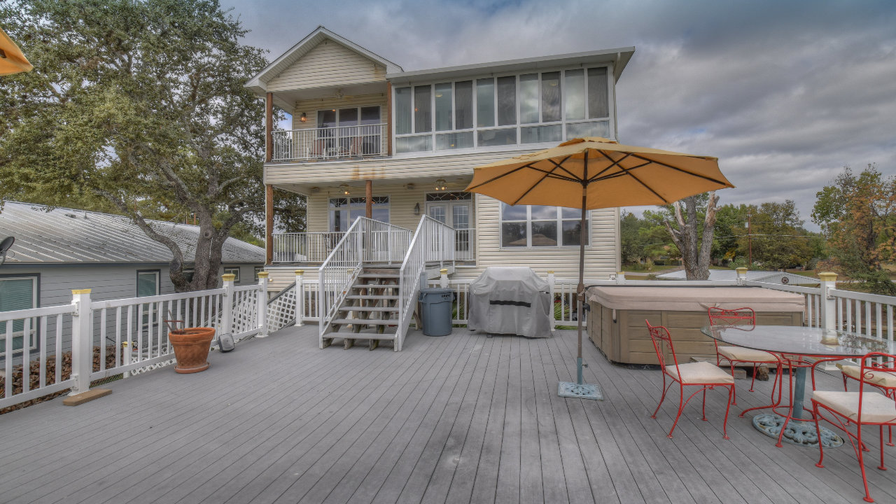 298 E Lakeshore Drive, Sunrise Beach, TX, 78643 Scene 2