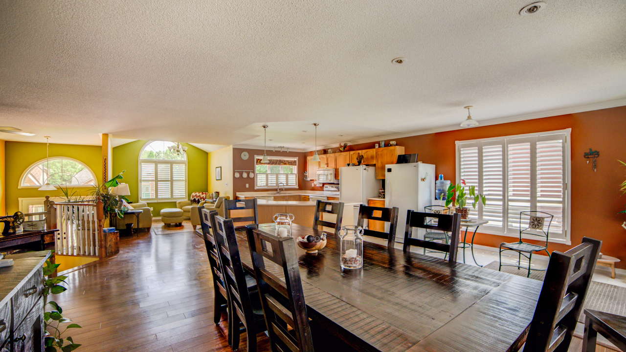 Dining Room/Kitchen