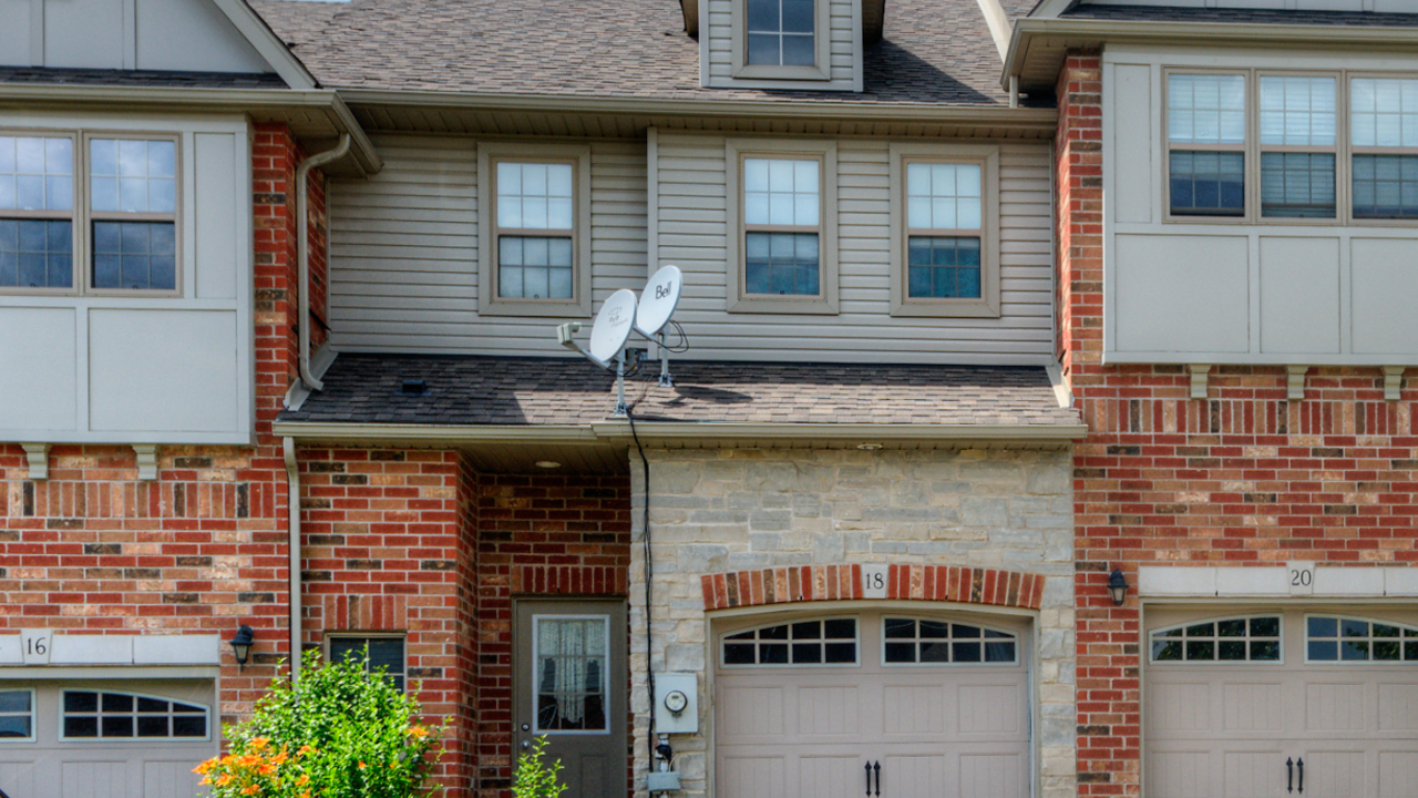 18 Edward Street, Guelph, ON, N1E 0B2 Scene 2