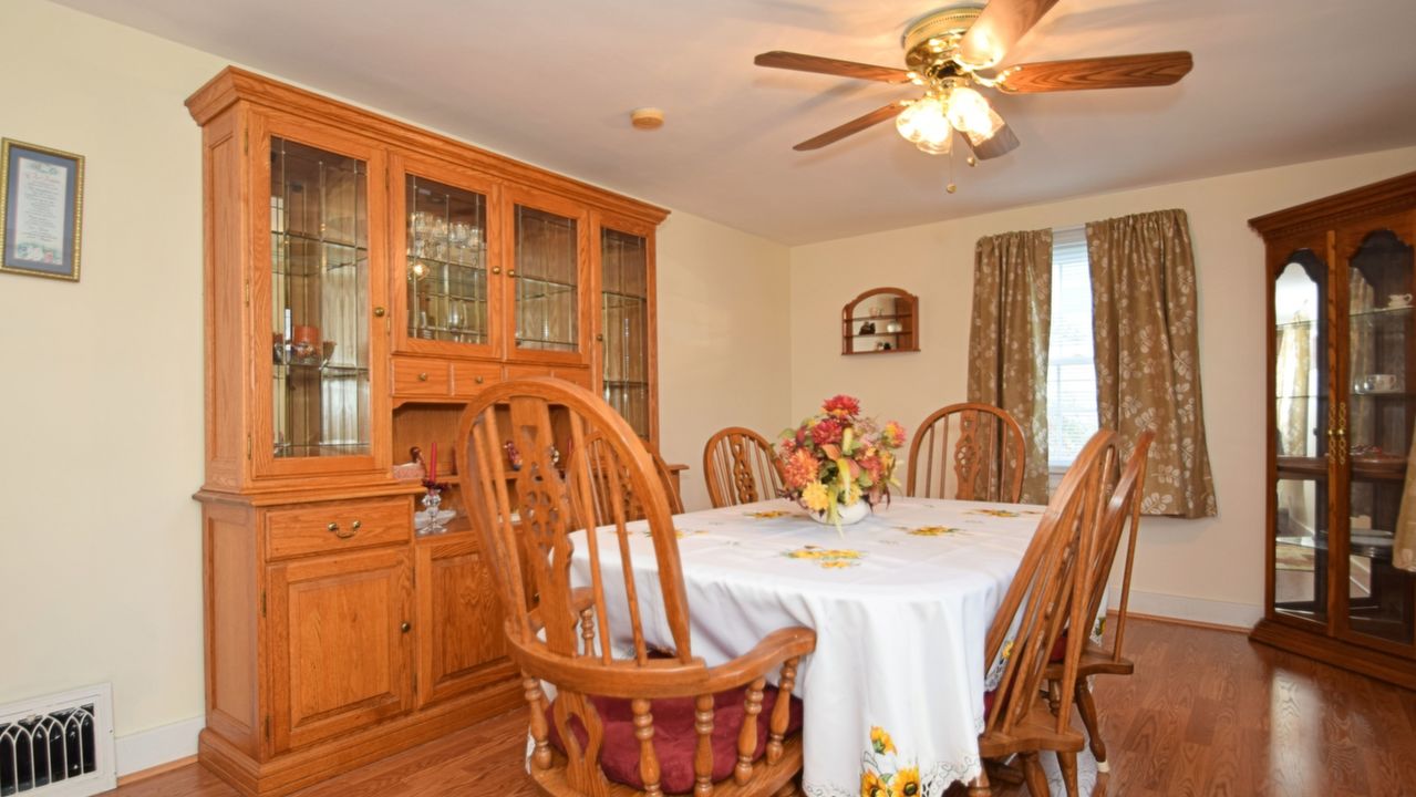 54 W Summit Ave, Telford, PA, 18969 Scene 2