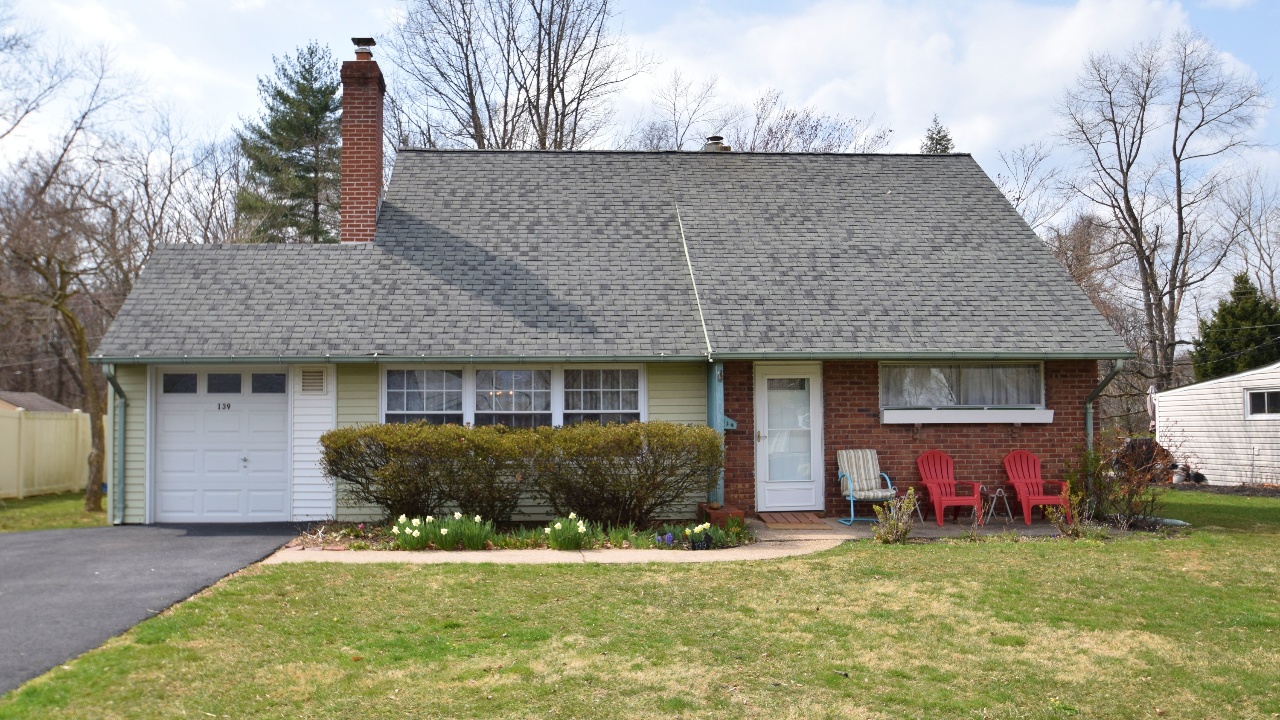 139 Juniper Dr, Levittown, PA, 19056 Scene 1