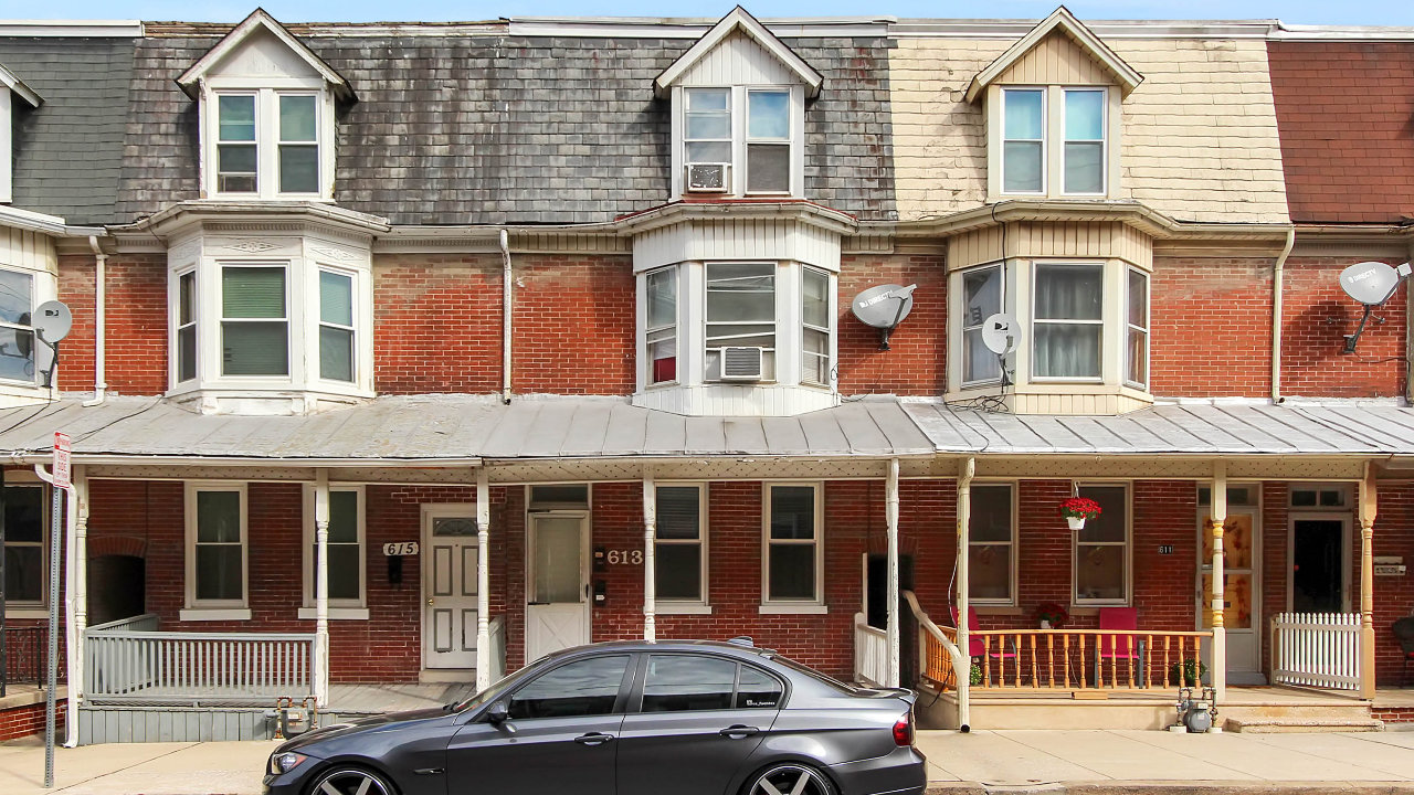 613 N Hartley St 001