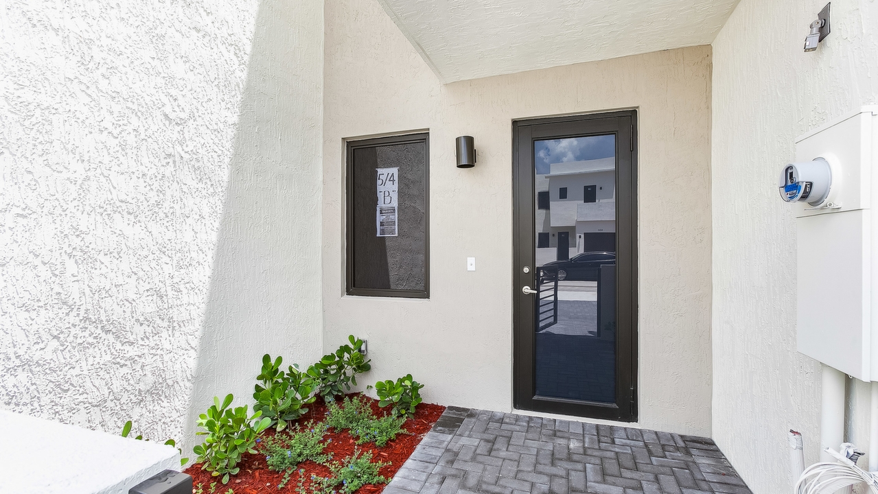 503-SW-91st-Ave-02