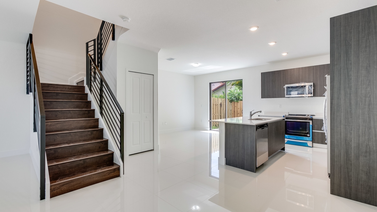 503-SW-91st-Ave-03
