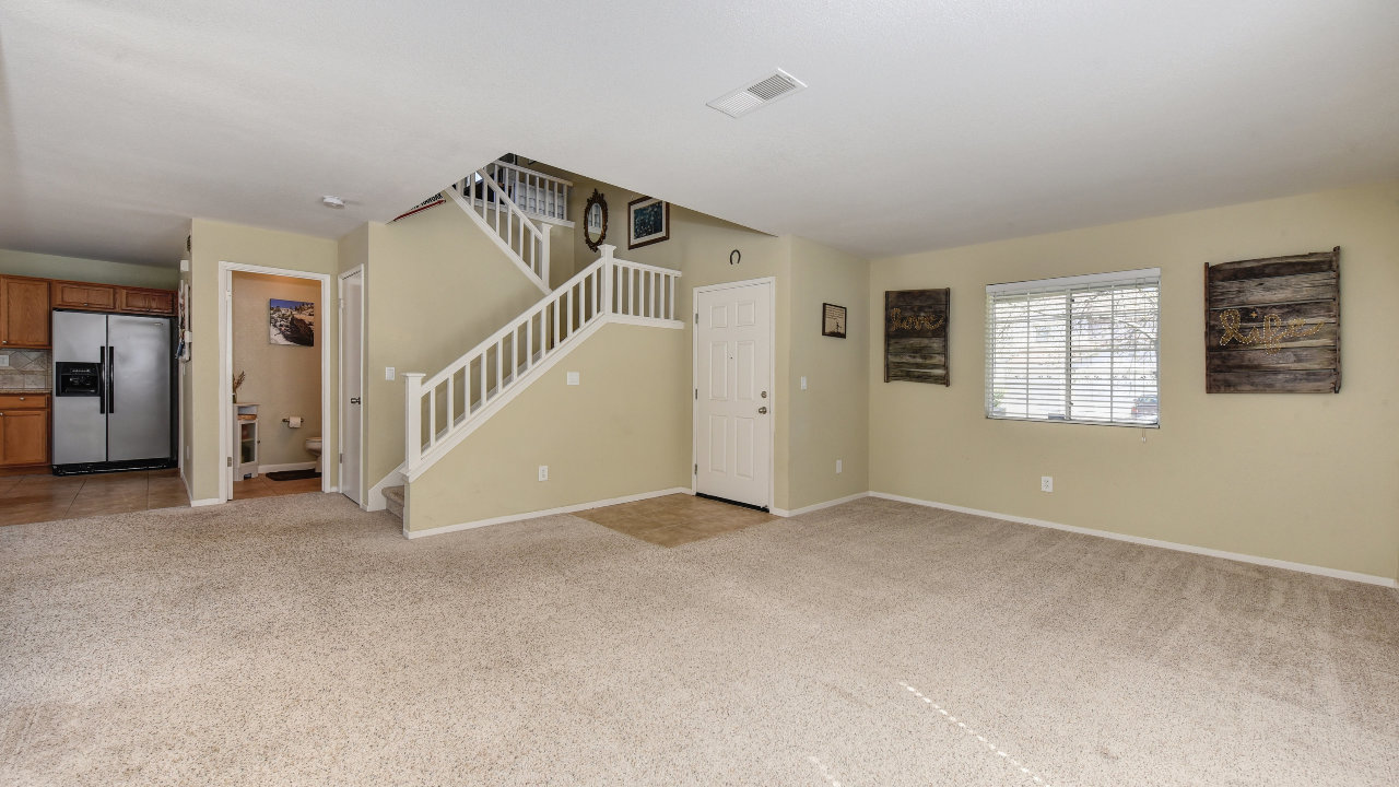 3817 Aetna Springs Way, Sacramento, CA, 95834 Scene 4