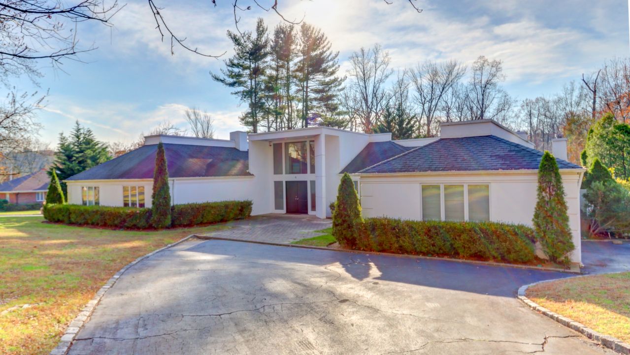 4 Denton Rd, Kings Point, NY, 11024 Scene 2