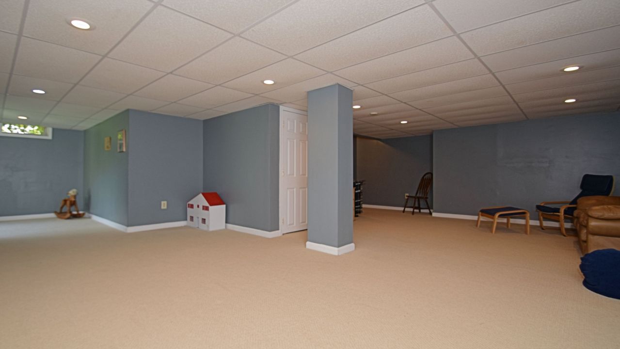 24 Greenshire Blvd, Schwenksville, PA, 19473 Scene 4