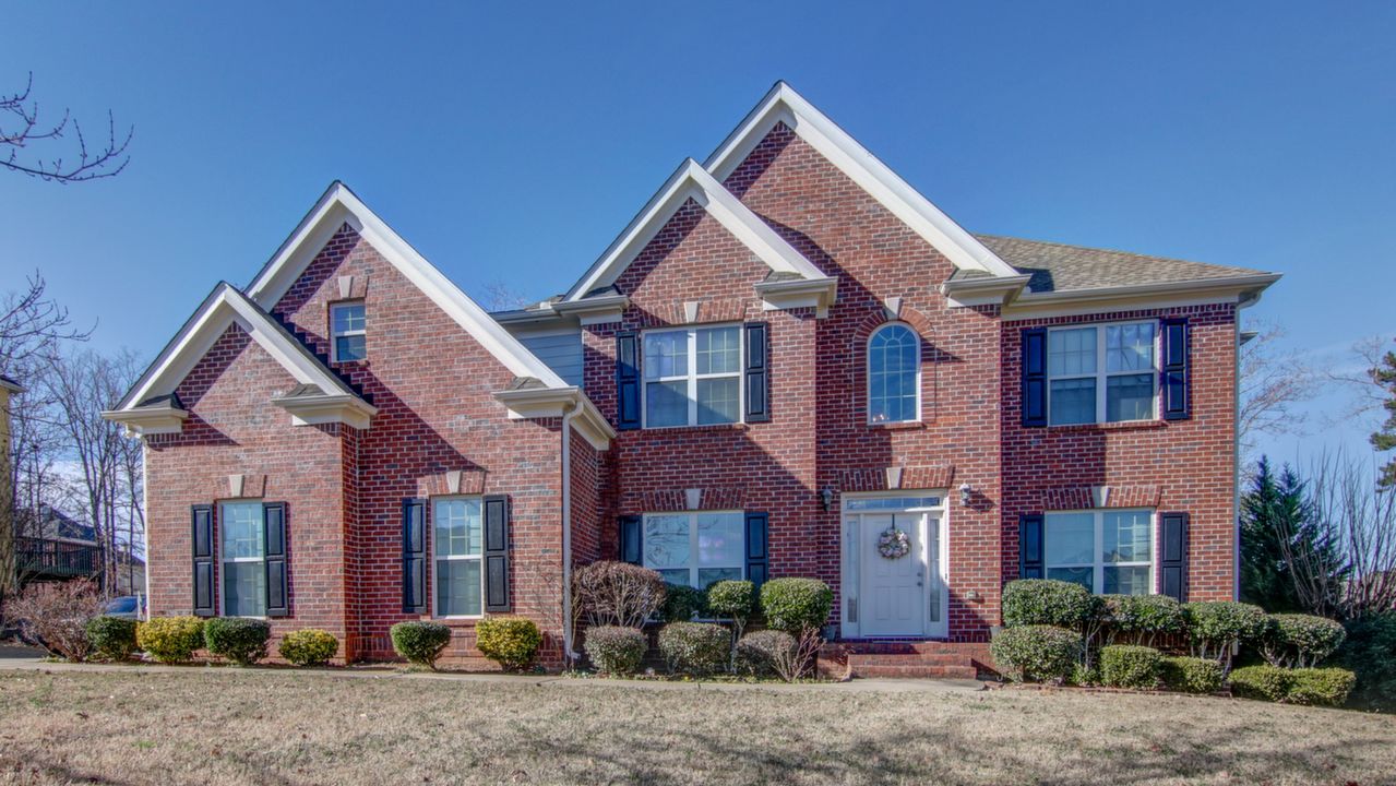 1582 Great Shoals Drive