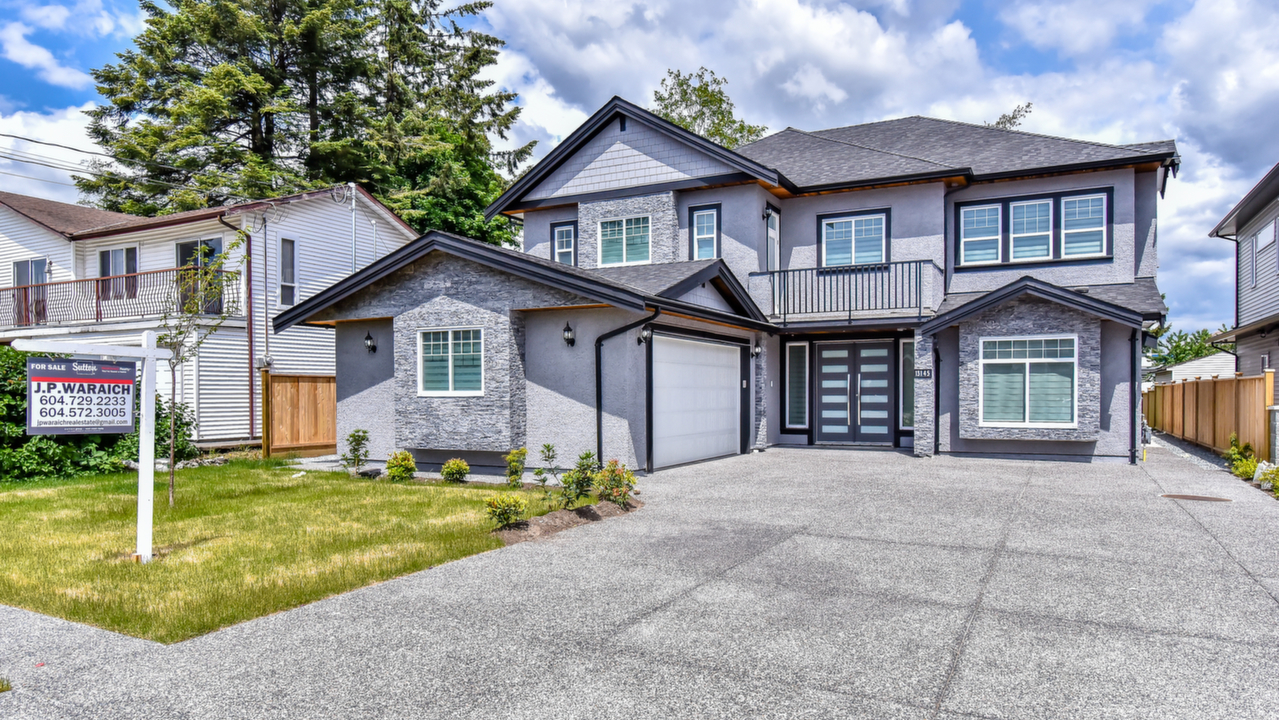 13145 68 Ave., Surrey, BC, V3W 2E5 Scene 1