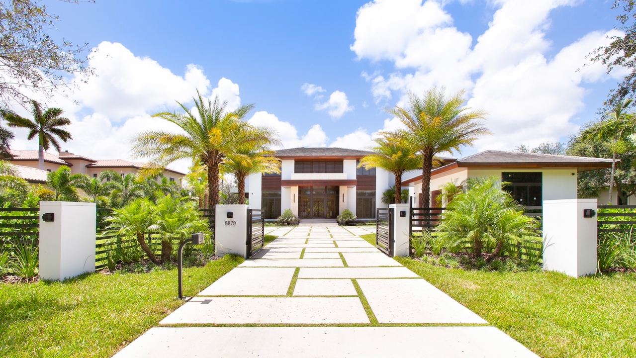 8870-SW-63rd-Ct-01