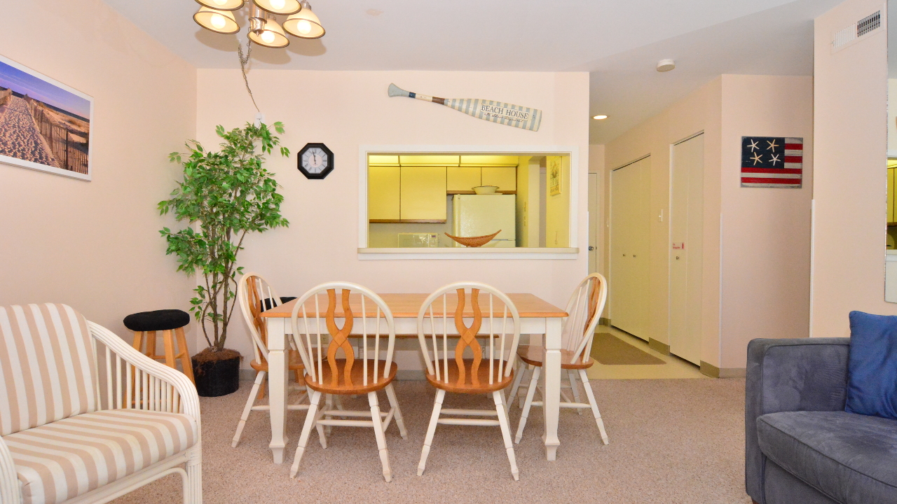 Dining Area to Kitchen