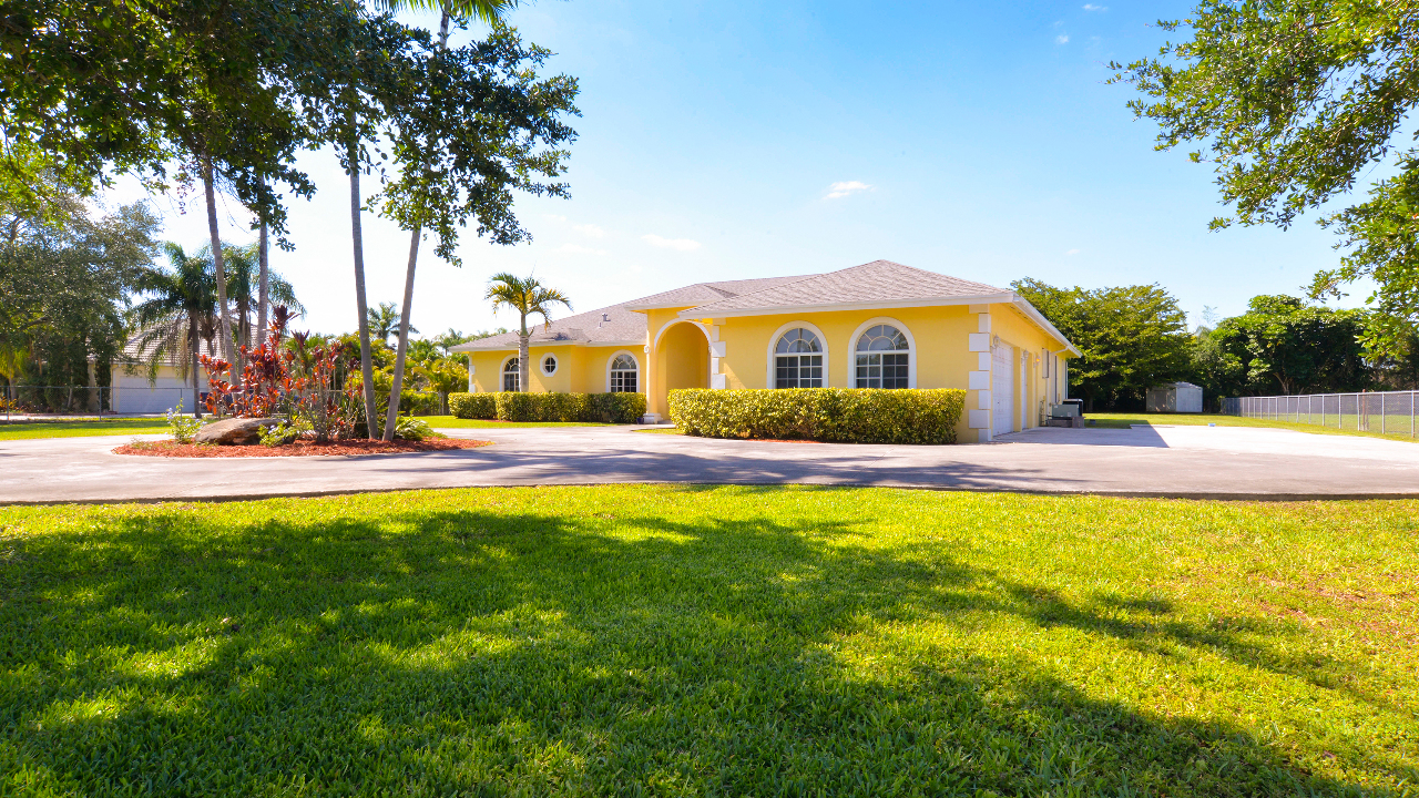 15921-SW-254th-St-03