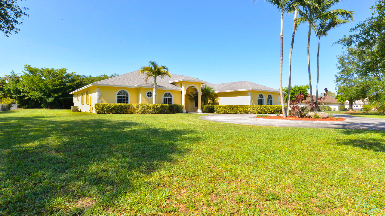15921-SW-254th-St-04