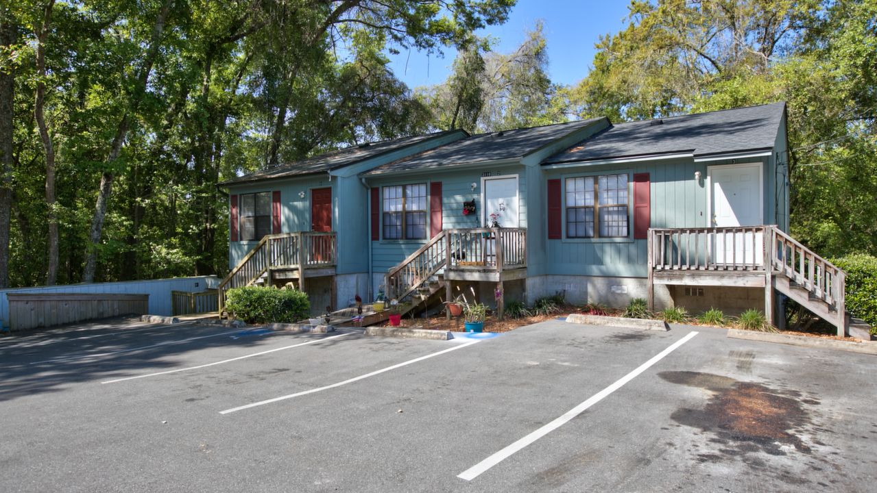 3118 1 Mission Rd, Tallahassee, FL, 32301 Scene 1