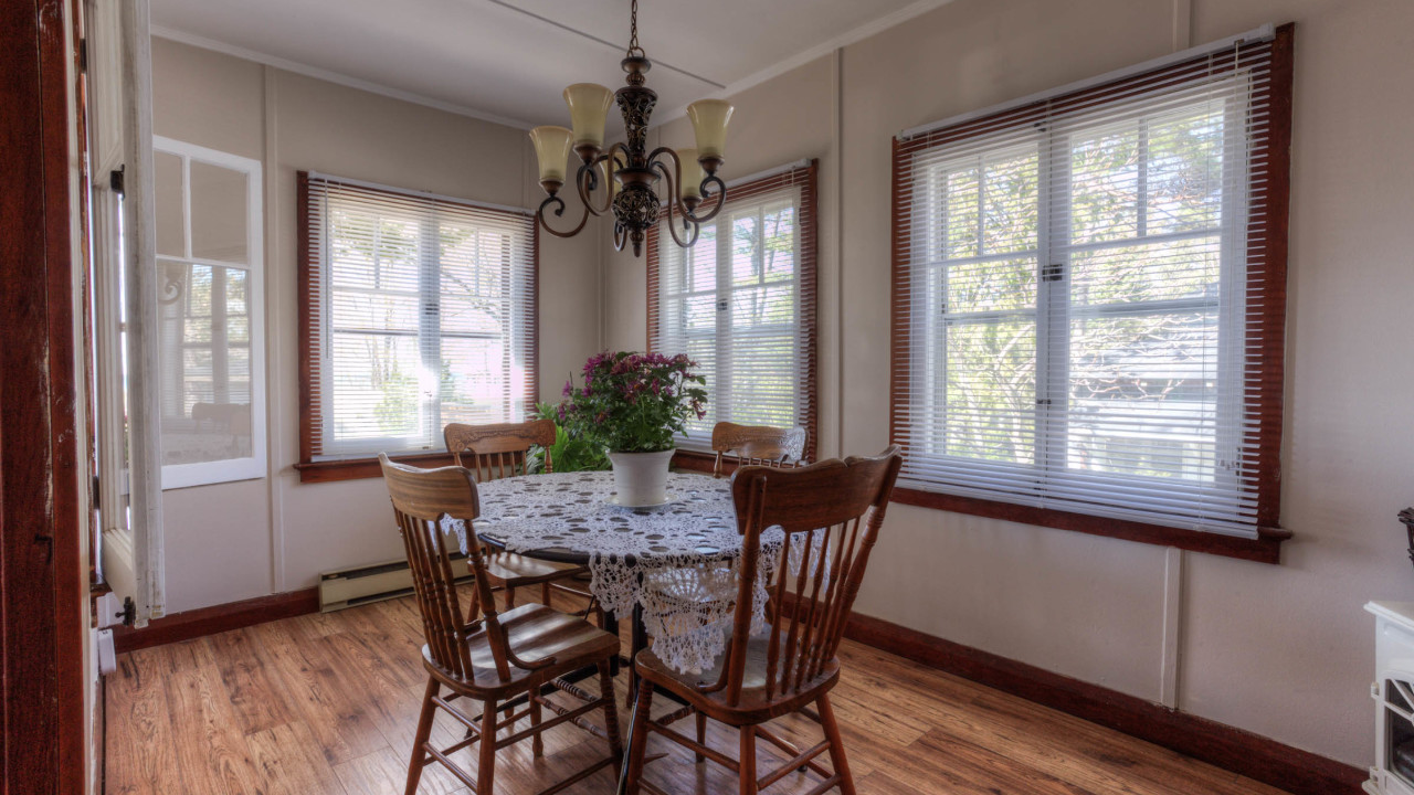 Upper Diningroom