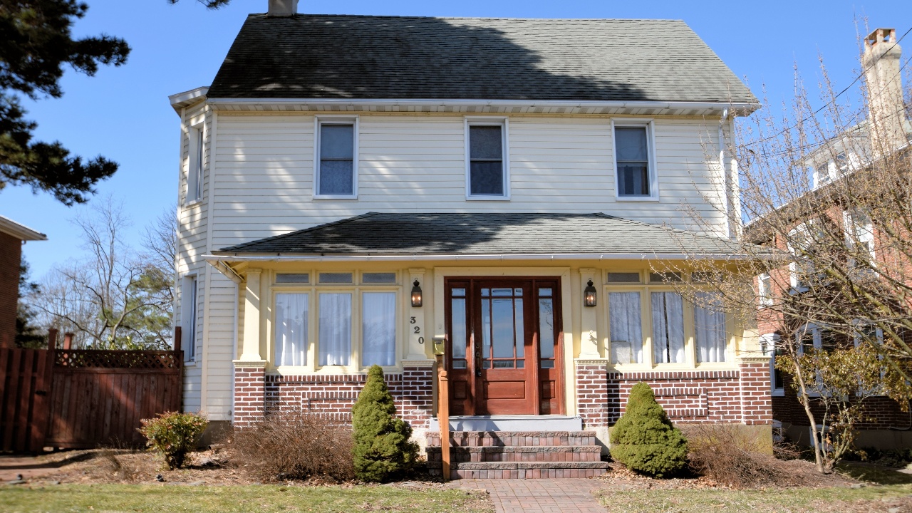 320 S Main St, Sellersville, PA, 18960 Scene 1