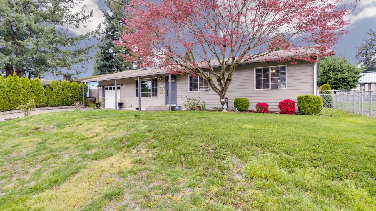 14845 SE Rhine Ct, Portland, OR, 97236 Scene 4