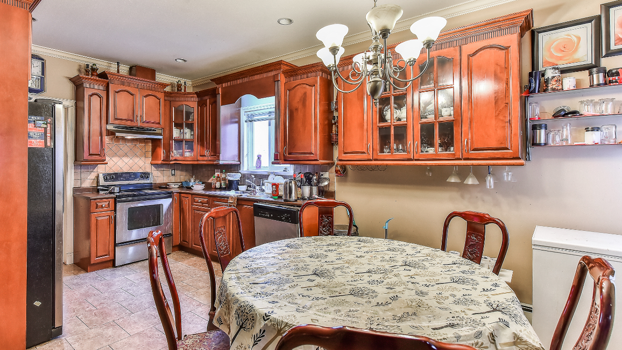 15028 72 Ave, Surrey, BC, V3S 2G2 Scene 4