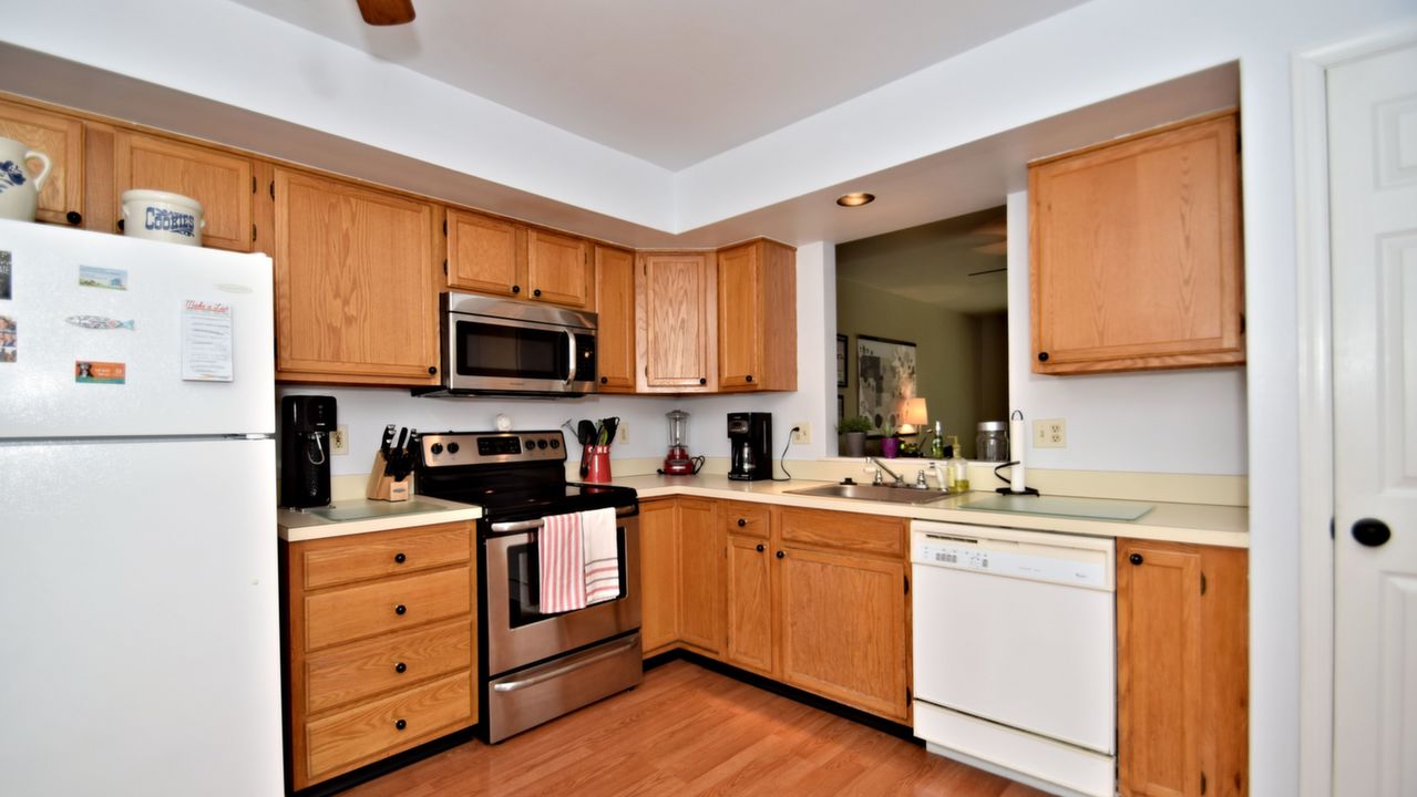 56 Village Dr, Schwenksville, PA, 19473 Scene 2