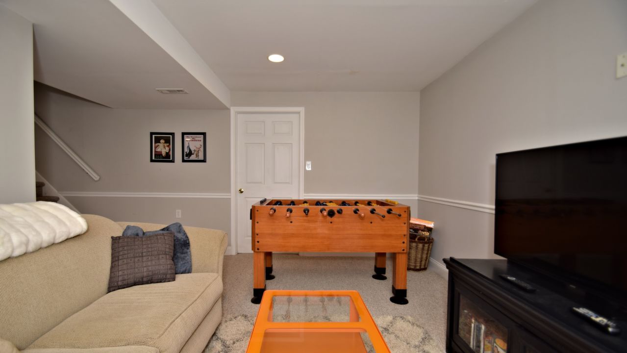 56 Village Dr, Schwenksville, PA, 19473 Scene 4