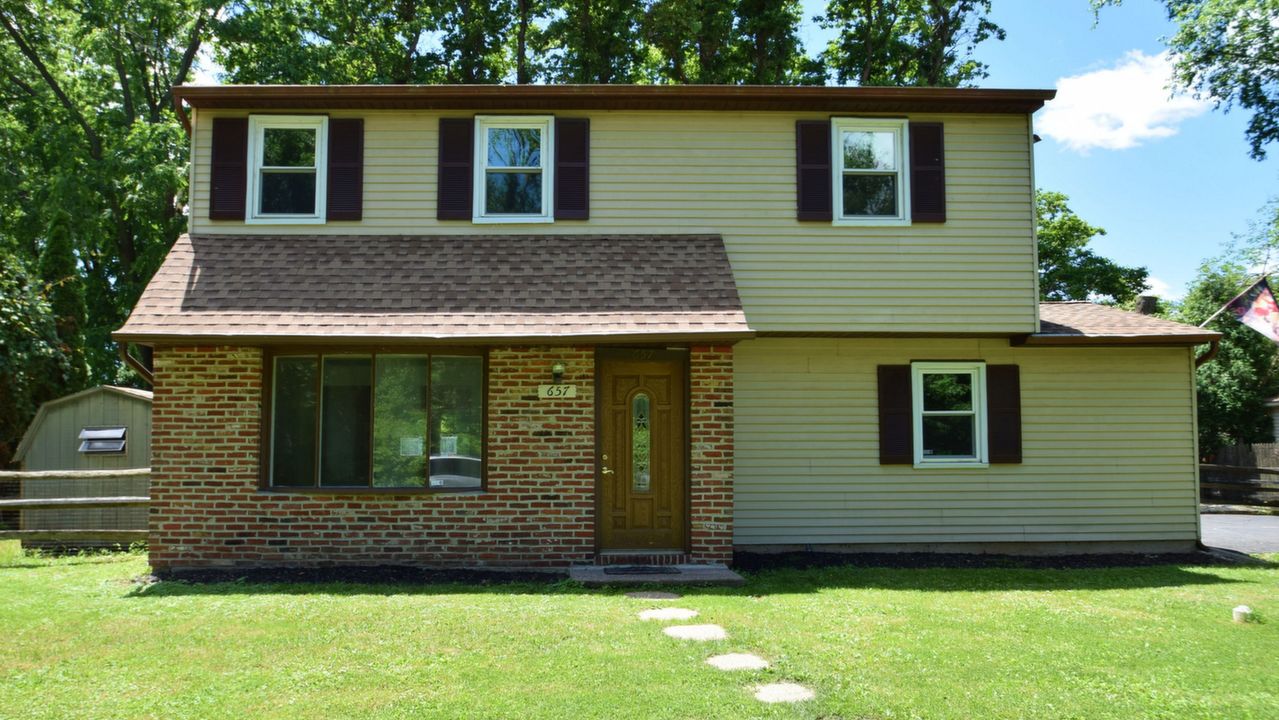 657 Spencer Dr, Tullytown, PA, 19007 Scene 1