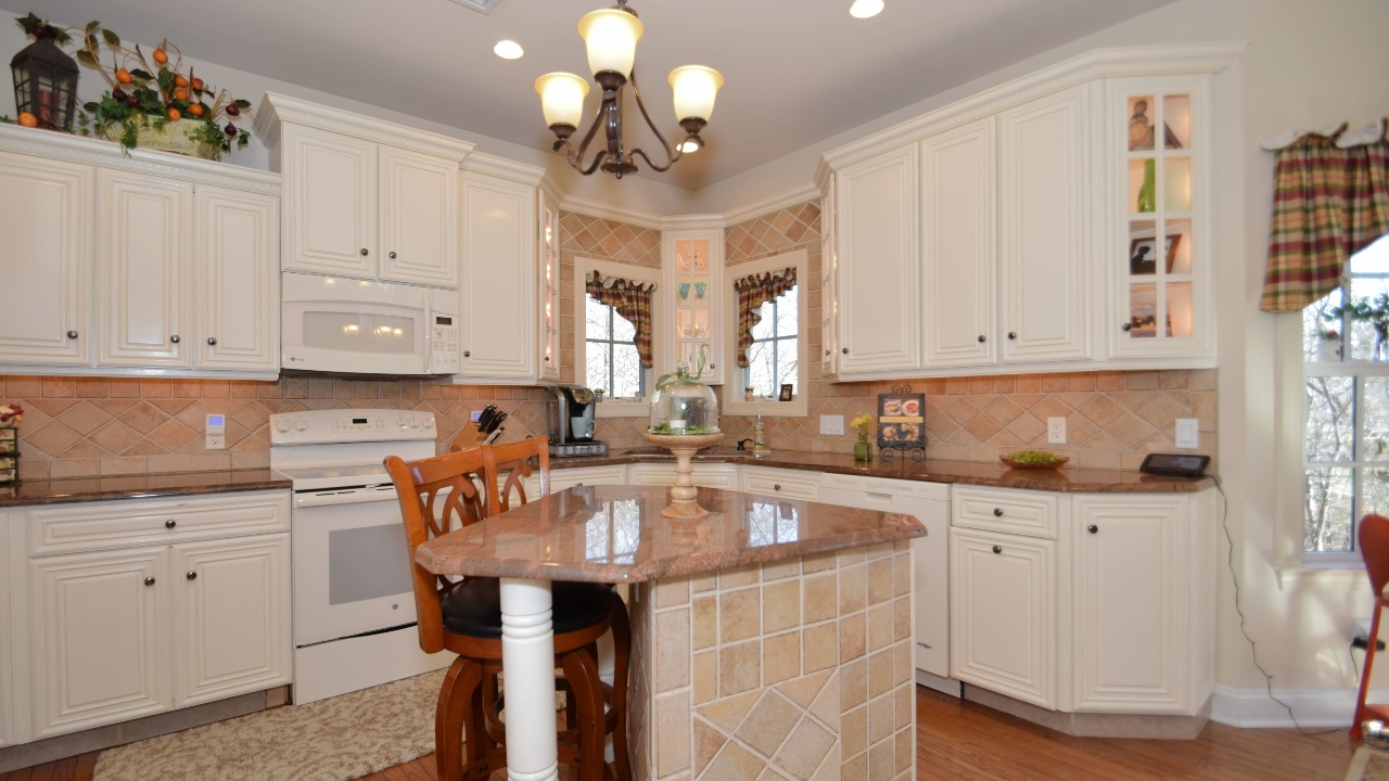 17 Sandy Run Rd, Yardley, PA, 19067 Scene 2