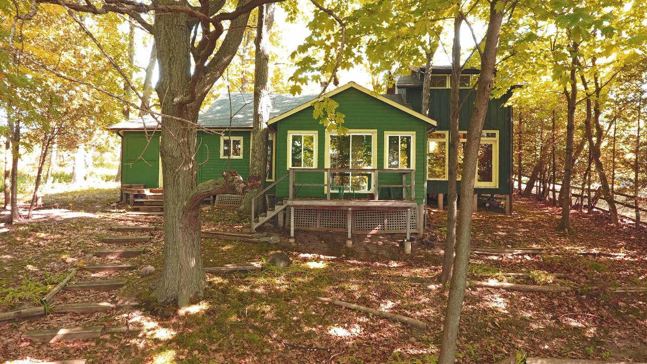 SPACIOUS COTTAGE 249,000