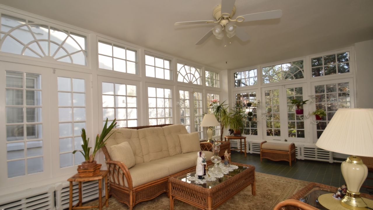 808 W Broad St, Quakertown, PA, 18951 Scene 3