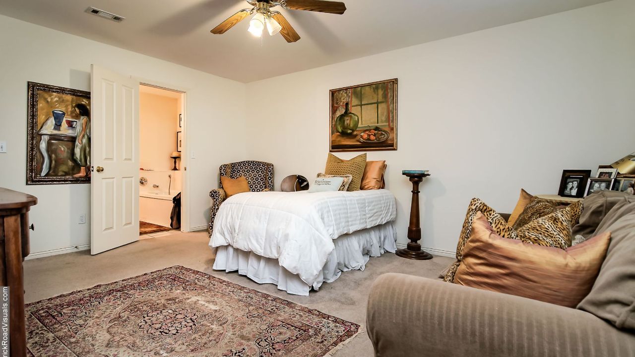 1617ForrestHeights-21