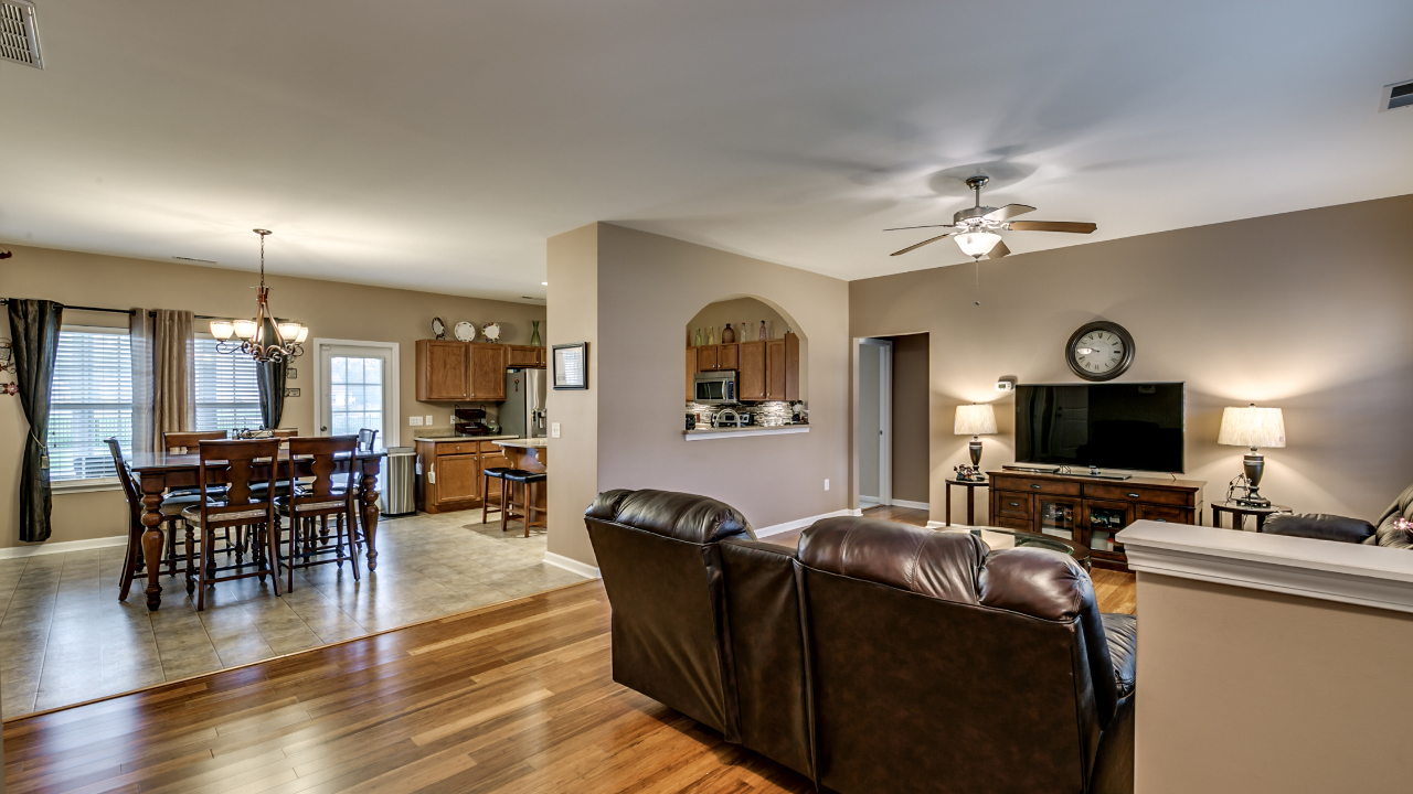 289 Moulton Drive (3)