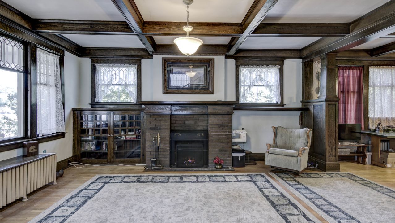 Call Candice Cossio @ (715) 206-0132