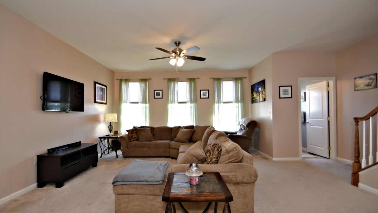 38 Rosy Ridge Ct, Telford, PA, 18969 Scene 2