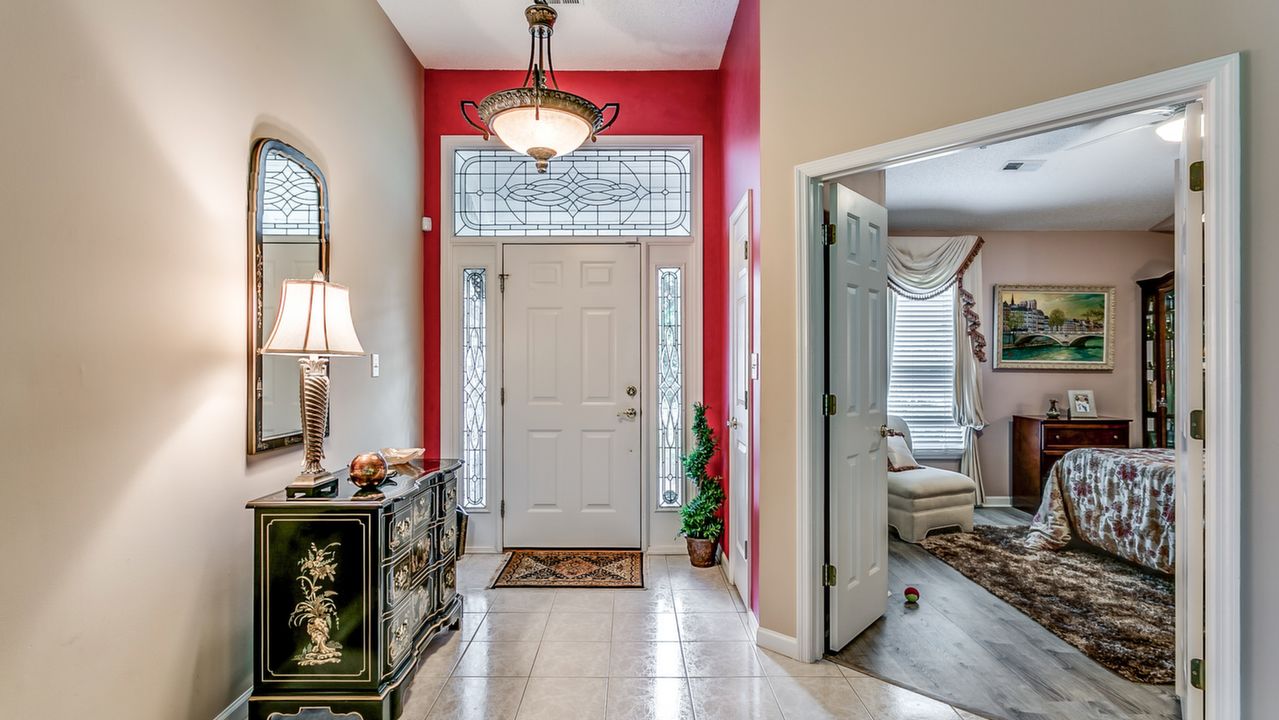 9736 Chestnut Ridge 001