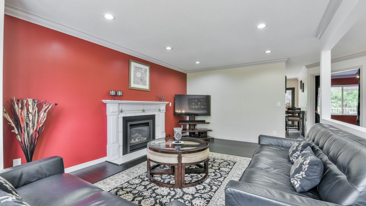 8190 150 St, Surrey, BC, V3R 8H2 Scene 4