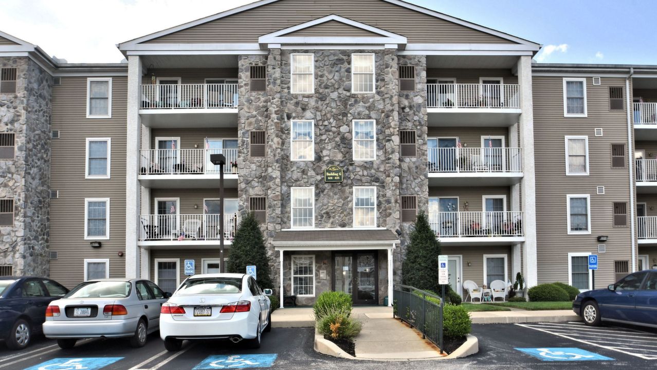 605 Brandon Rd, Norristown, PA, 19403 Scene 1