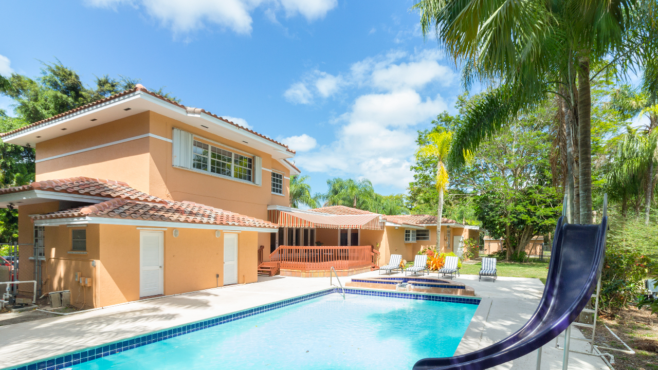 12100-SW-93rd-Ave-09