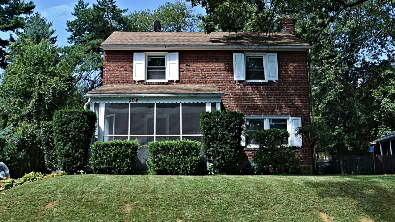 204 N Woodlawn Ave, Aldan, PA, 19018 Scene 1