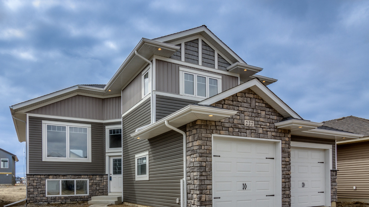 227 Salloum Way. Saskatoon, SK-101