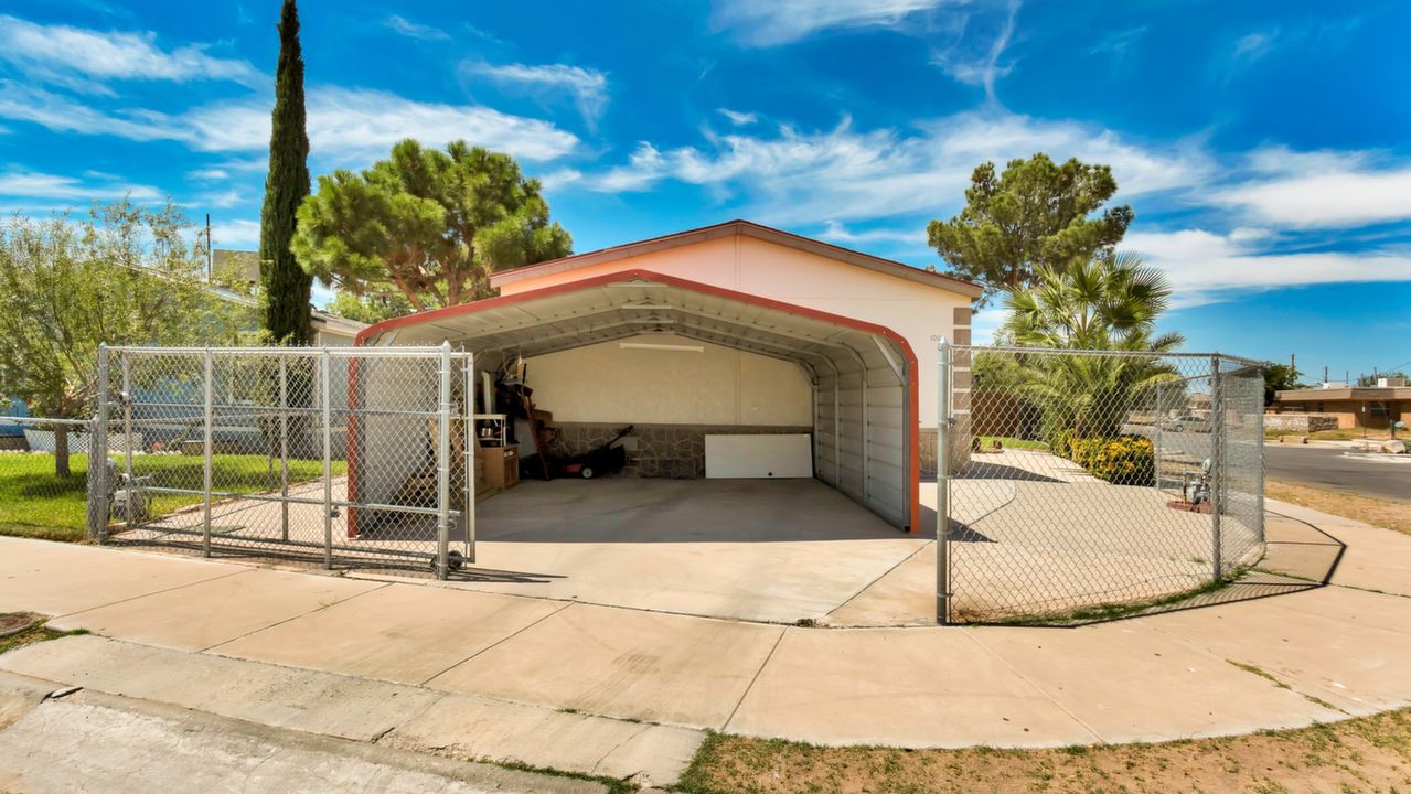 1001 Macadamia, El Paso, TX, 79907 Scene 2