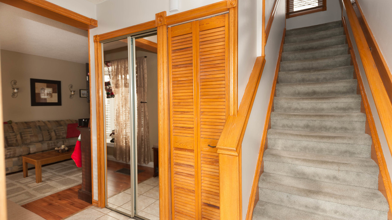 1 Hemlark Crt., Brampton, ON, L6S2B7 Scene 3