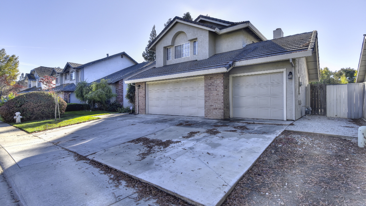 9241 Laguna Springs Way, Elk Grove, CA, 95758 Scene 3